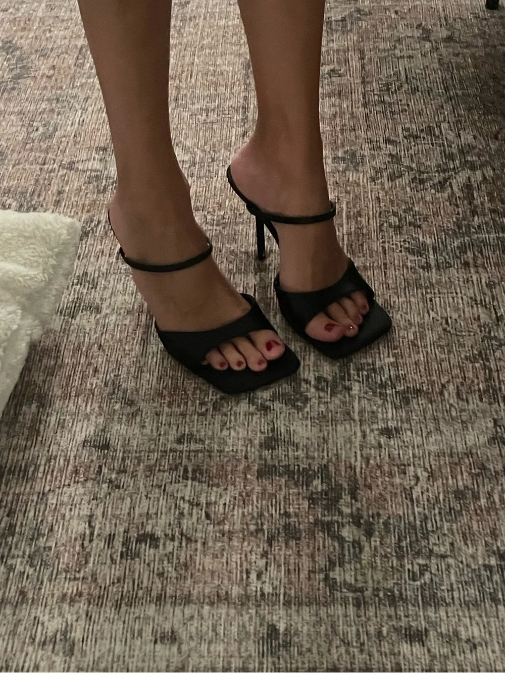 Zara black square